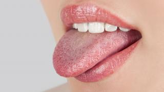 Онемение кончика языка и губ